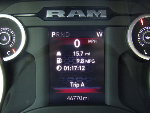 Used 2025 RAM 2500 Big Horn RWD image 21