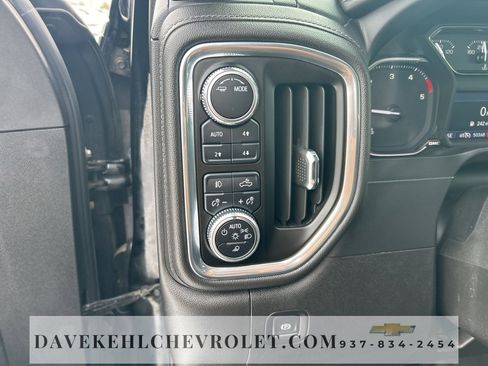 Used 2022 GMC Sierra 2500 SLT w/ X31 Off-Road Package image 32