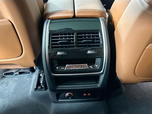 Used 2026 BMW X7 xDrive40i w/ M Sport Package image 25