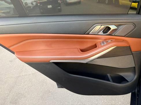 Used 2019 BMW X7 xDrive40i w/ Premium Package image 21