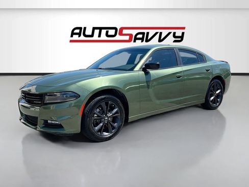 Used 2023 Dodge Charger SXT w/ Blacktop Package AWD/4WD image 3
