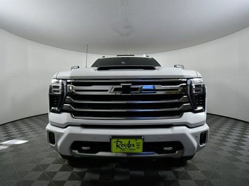 Used 2024 Chevrolet Silverado 3500 High Country w/ Technology Package image 7