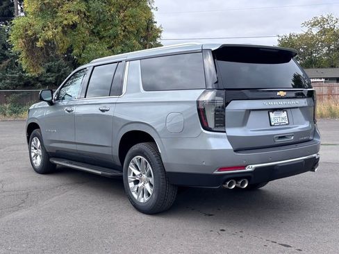 New 2025 Chevrolet Suburban Premier image 8