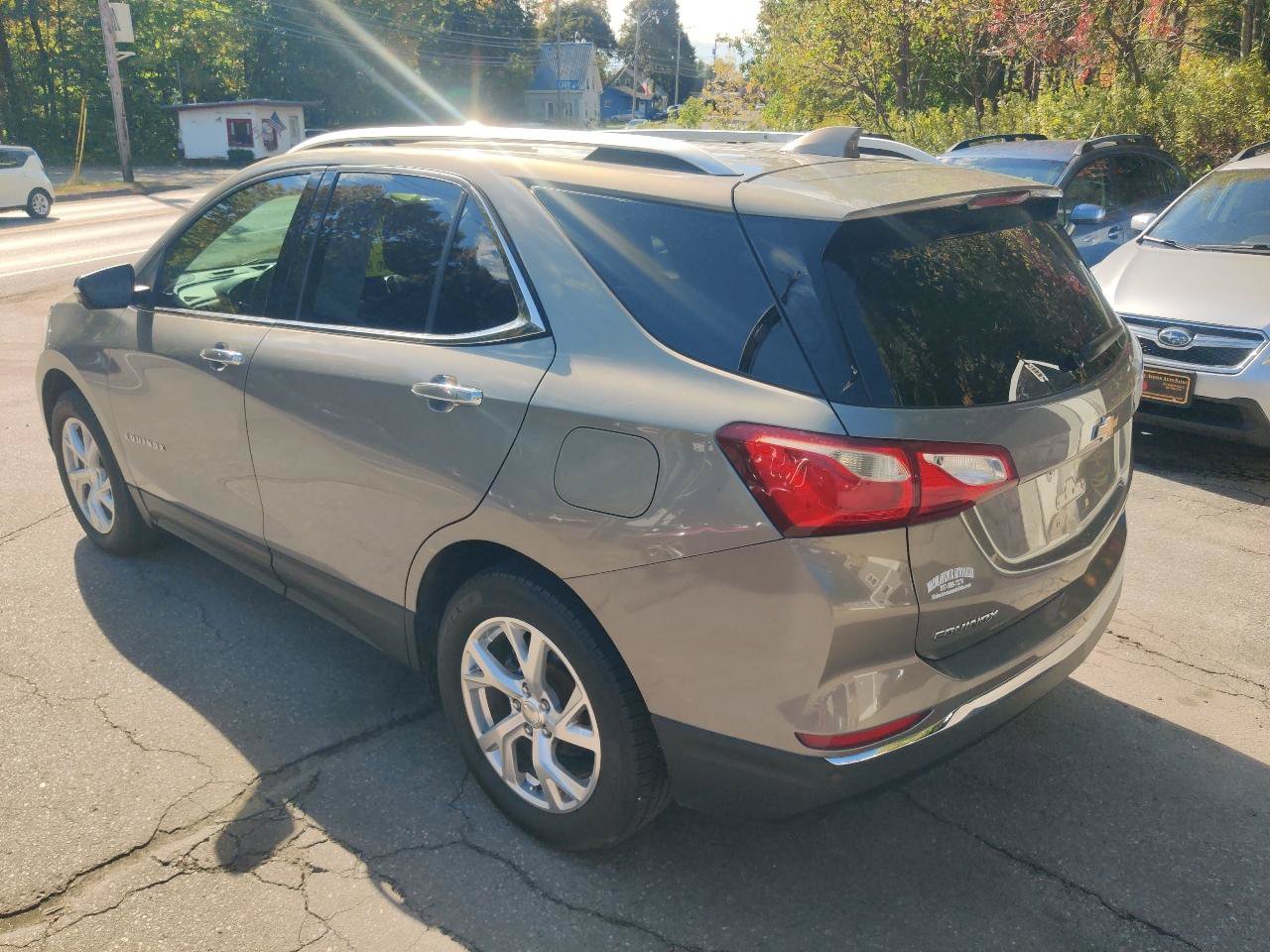 Used 2018 Chevrolet Equinox Premier w/ LPO, Floor Liner Package AWD/4WD image 4
