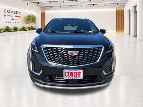 Used 2021 Cadillac XT5 Premium Luxury FWD image 3