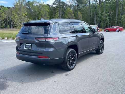 New 2026 Jeep Grand Cherokee L 4WD image 7