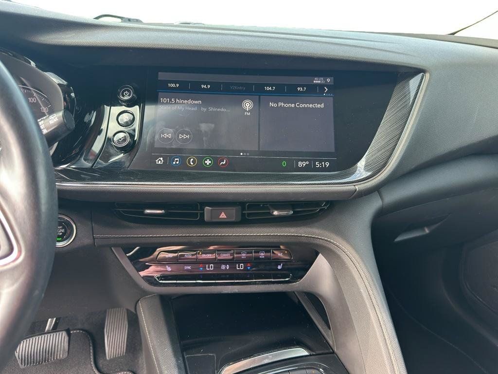 Used 2022 Buick Envision Essence w/ Safety Package FWD image 4