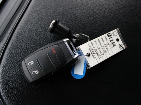 Used 2024 RAM 2500 Big Horn image 30