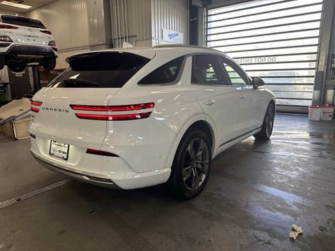New 2024 Genesis Electrified GV70 Advanced image 25