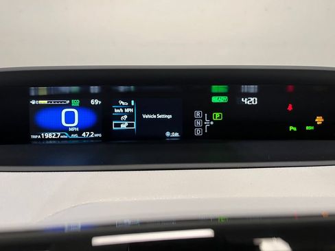 Used 2021 Toyota Prius XLE w/ Carpet Mat Package (TMS) AWD/4WD image 5