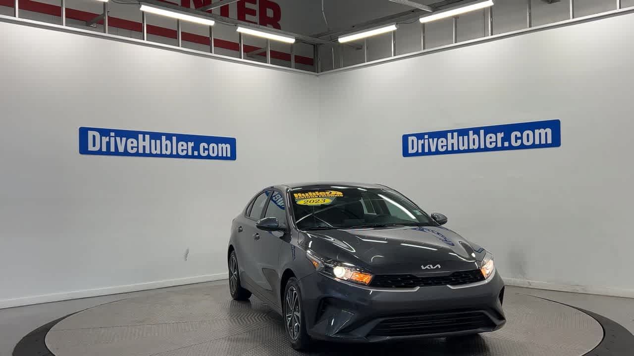 Used 2023 Kia Forte LXS w/ LXS Technology Package FWD image 5