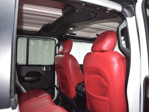 Used 2018 Jeep Wrangler Unlimited Sport S image 28