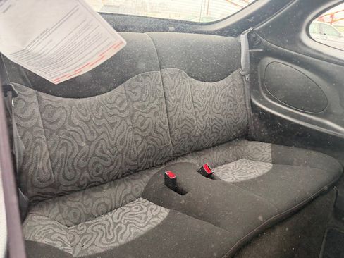 Used 2001 Hyundai Tiburon image 5