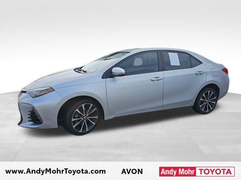 Used 2017 Toyota Corolla XSE image 3