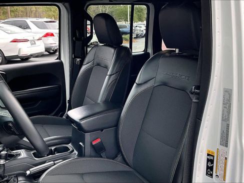 Used 2021 Jeep Wrangler Unlimited Sport image 7