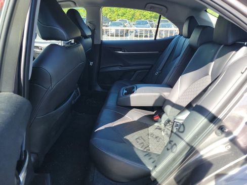 Used 2024 Toyota Camry XSE FWD image 15