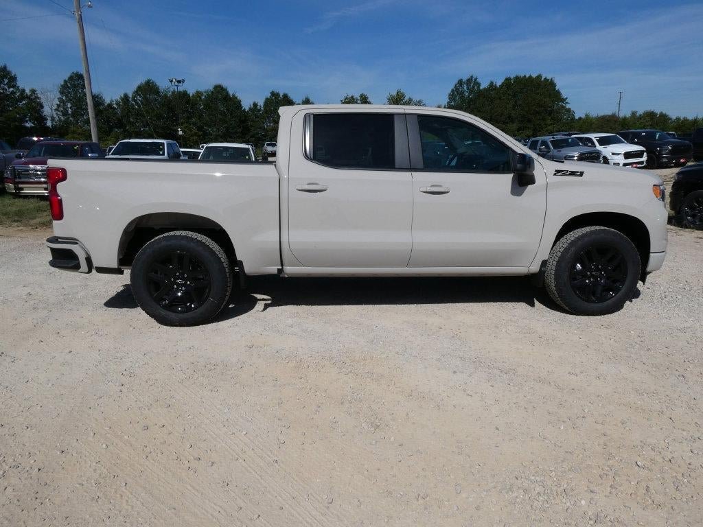 New 2026 Chevrolet Silverado 1500 RST w/ Z71 Off-Road Package AWD/4WD image 3