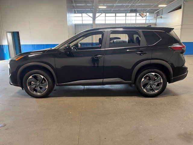 Used 2025 Nissan Rogue SV FWD image 6