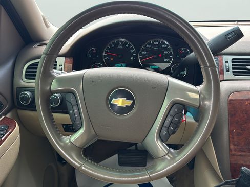 Used 2010 Chevrolet Silverado 1500 LTZ AWD/4WD image 16