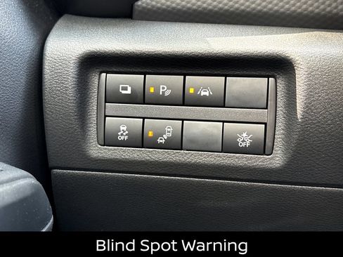 Used 2025 Nissan Kicks Play S FWD image 13