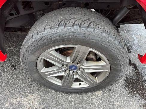 Used 2020 Ford F150 XLT w/ Equipment Group 302A Luxury AWD/4WD image 12