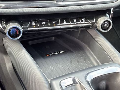 New 2026 Chevrolet Equinox EV RS image 29