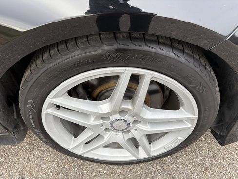 Used 2014 Mercedes-Benz E 350 4MATIC Sedan image 14