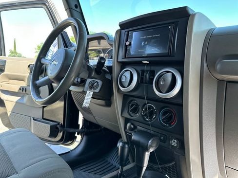 Used 2009 Jeep Wrangler Sahara w/ Trailer Tow Group AWD/4WD image 26