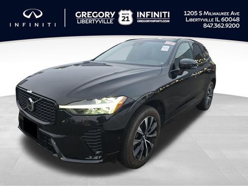 Used 2025 Volvo XC60 B5 Plus image 1