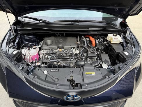 Used 2024 Toyota Sienna LE AWD/4WD image 35