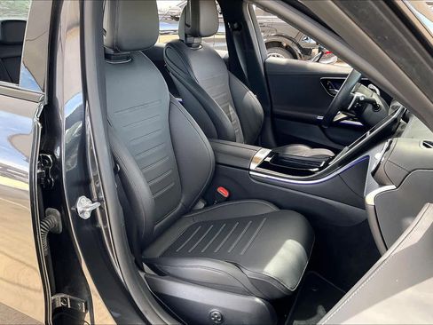 Used 2023 Mercedes-Benz C 300 Sedan image 8