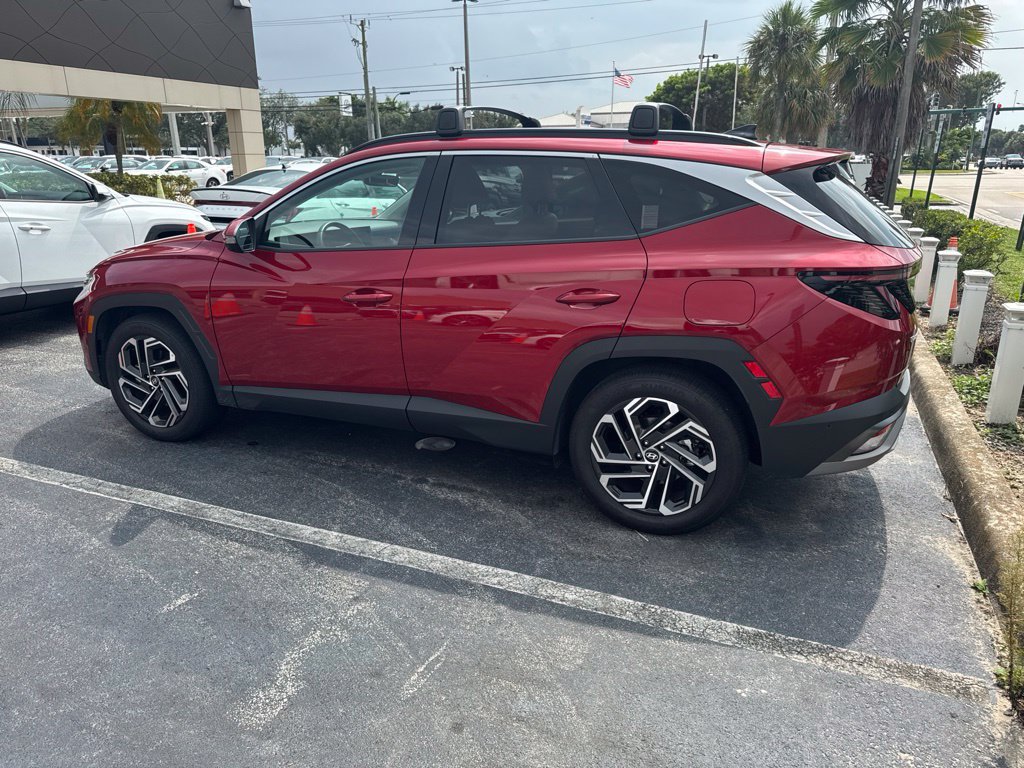 Used 2026 Hyundai Tucson Limited FWD image 18