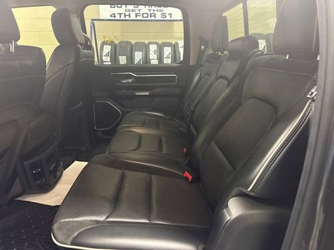 Used 2019 RAM 1500 Laramie AWD/4WD image 12