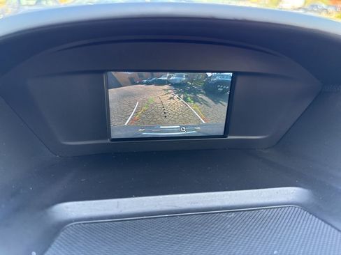 Used 2018 Ford Escape SE image 11