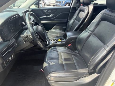 Used 2021 Lincoln Corsair AWD w/ Premium Package image 5