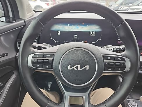 Used 2023 Kia Sportage SX image 17