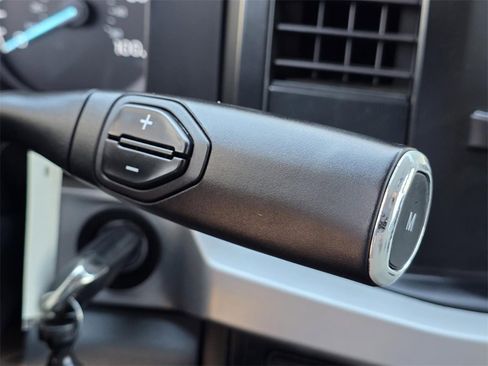 Used 2025 Ford F250 XLT image 32