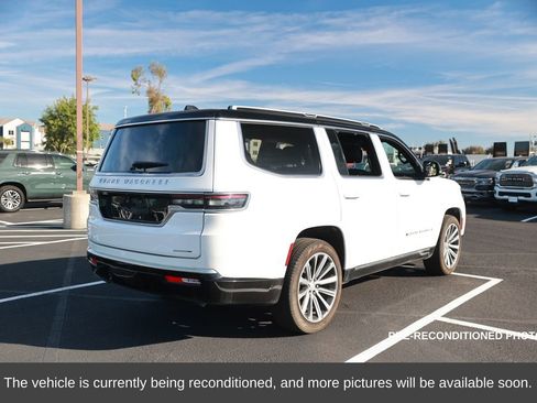 Used 2023 Jeep Grand Wagoneer Series II image 5