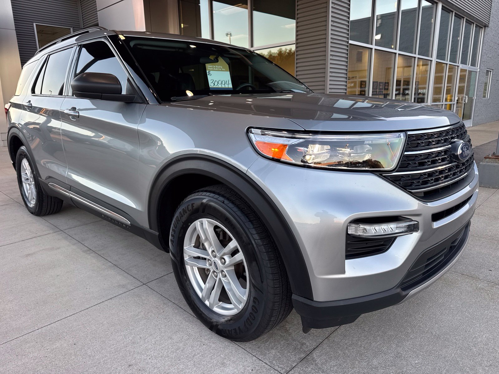 Certified 2023 Ford Explorer XLT w/ Equipment Group 202A AWD/4WD image 10