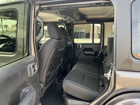 Used 2022 Jeep Wrangler Unlimited Rubicon 4xe w/ Steel Bumper Group image 10