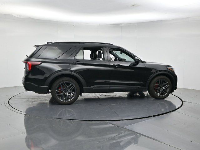 Certified 2026 Ford Explorer ST w/ Sun And Sound Package AWD/4WD image 2