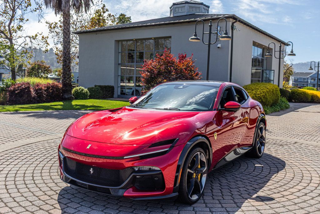 Used 2023 Ferrari Purosangue AWD/4WD image 10