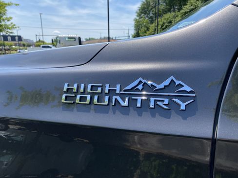 Used 2021 Chevrolet Tahoe High Country AWD/4WD image 46