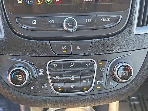 Used 2024 Chevrolet Malibu LT image 25