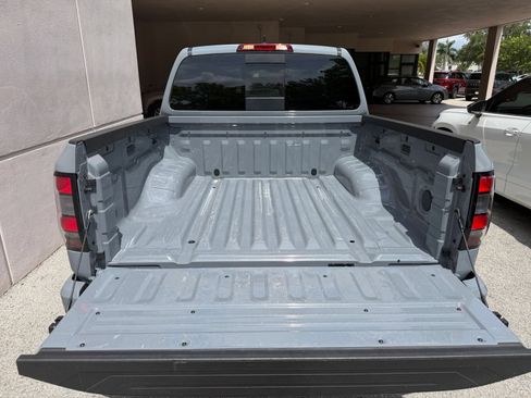 Used 2026 Nissan Frontier PRO-4X AWD/4WD image 25