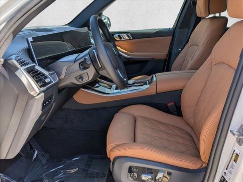 New 2026 BMW X5 xDrive40i w/ Climate Comfort Package AWD/4WD image 4