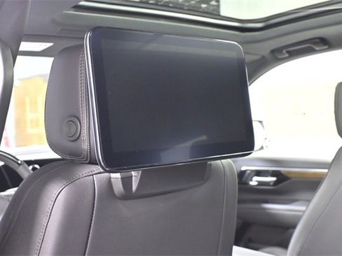 New 2026 Chevrolet Tahoe High Country image 15