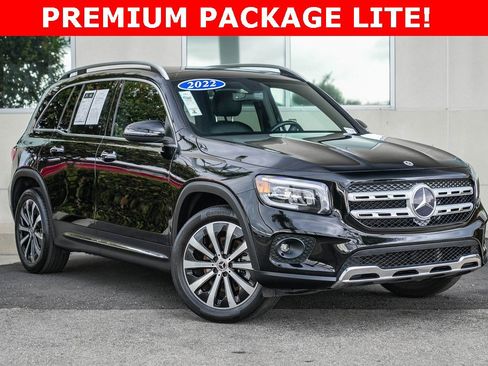 Used 2022 Mercedes-Benz GLB 250 w/ Premium Package Lite image 1