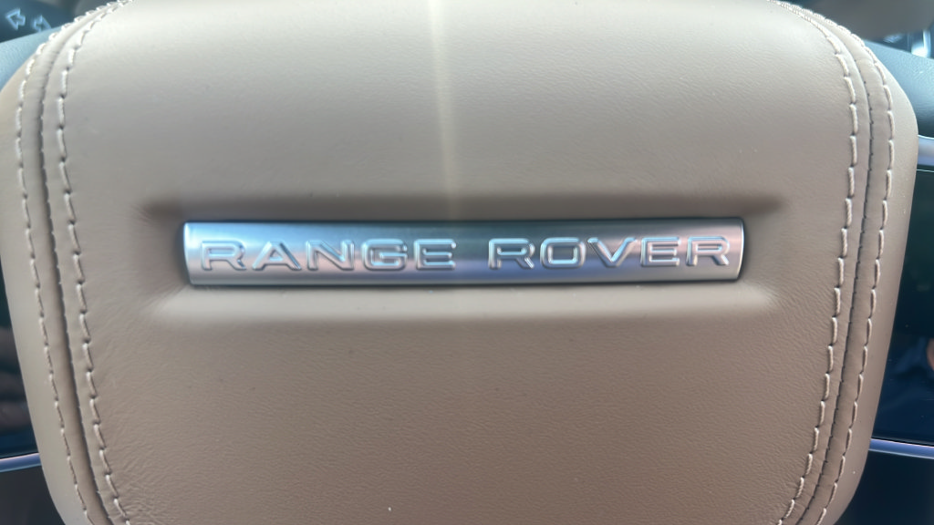 New 2026 Land Rover Range Rover SE AWD/4WD image 31