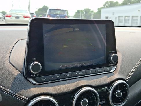 Used 2020 Nissan Sentra SV FWD image 19